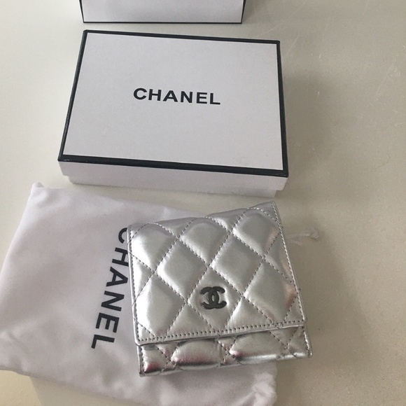 FASHION LUXURY  GLAMOUR LEATHER LADY’S WALLET - Picture 1 of 9